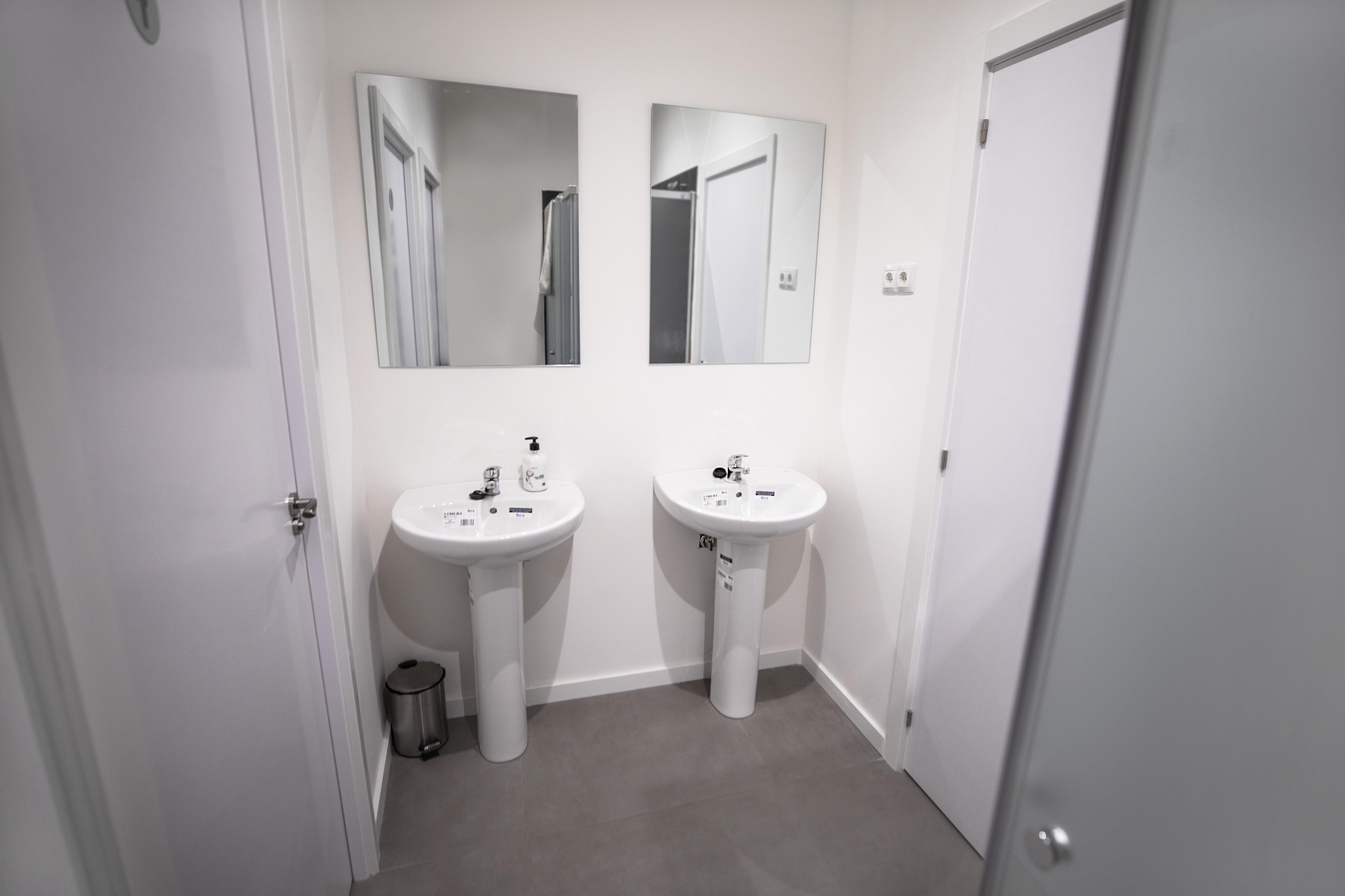 Hostel Myd La Latina Madrid Ngoại thất bức ảnh